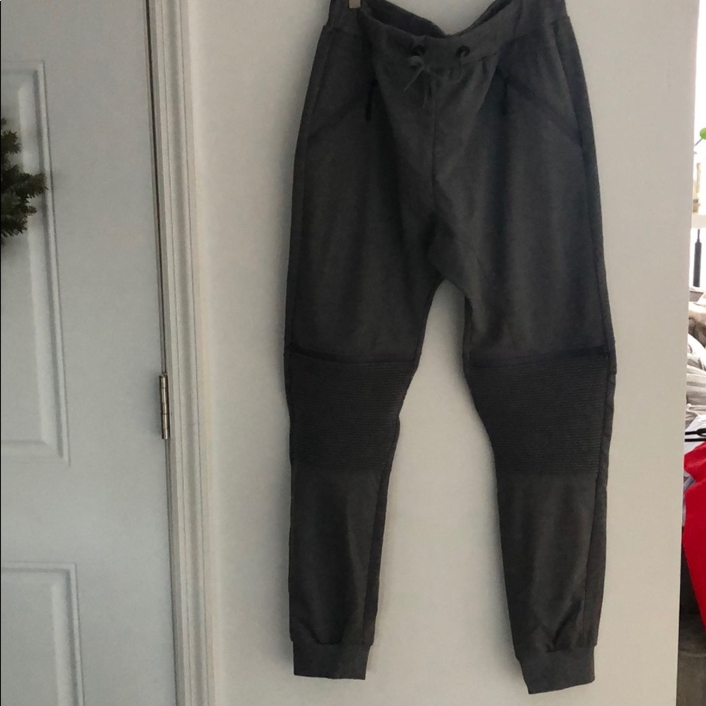 Men’s sweatpants